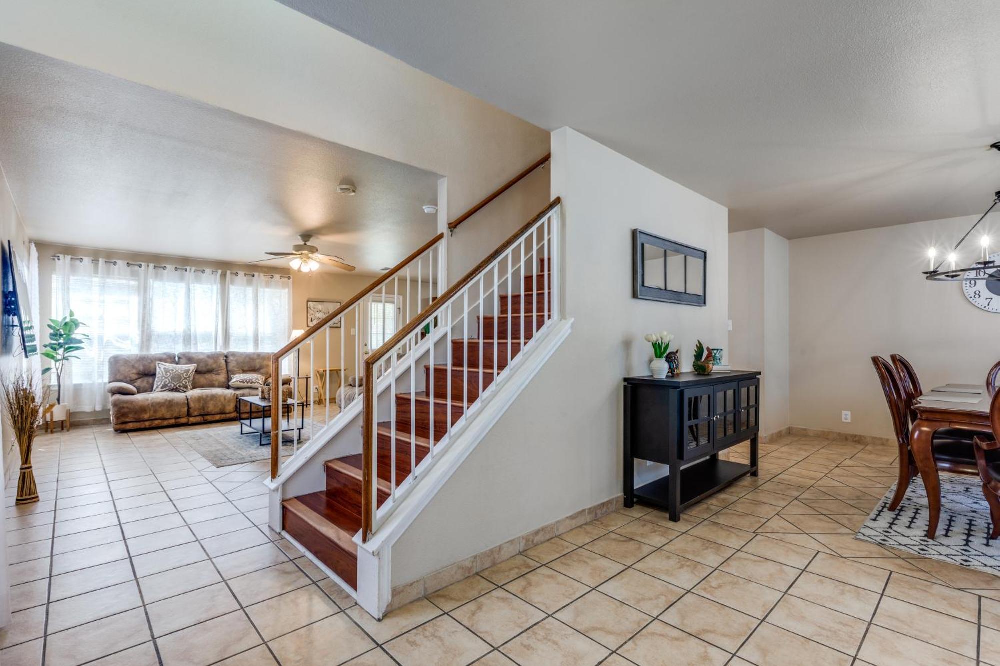 Entire House - Literally Across The Street From Sea World サンアントニオ エクステリア 写真